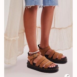 NWT Dr. Martens Blaire Flatform Sandals